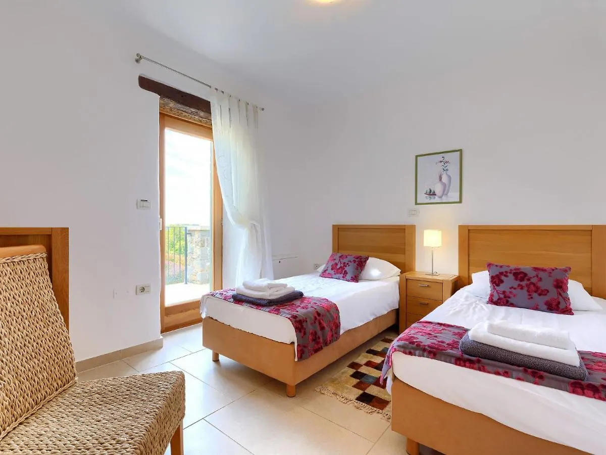 Villa Stuartma Buje 0*, Donje Baredine Хорватия